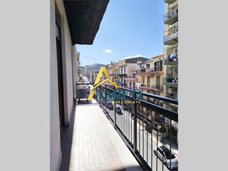Quadrilocale in Vendita a Bagheria, 109'000&euro;, 105 m²