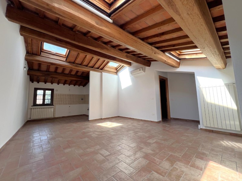 Appartamento in Vendita a Cascina, zona San Frediano a Settimo, 220'000&euro;, 110 m²
