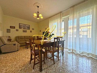 Appartamento in Vendita a Cecina, 238'000&euro;, 135 m², con Box