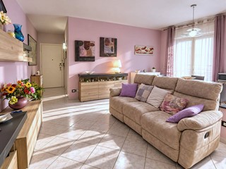 Trilocale in Vendita a Pietra Ligure, 295'000&euro;, 80 m²