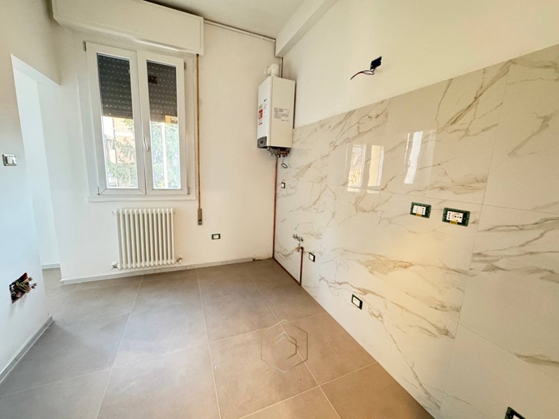 Quadrilocale in Affitto a Ferrara, 900&euro;, 90 m²