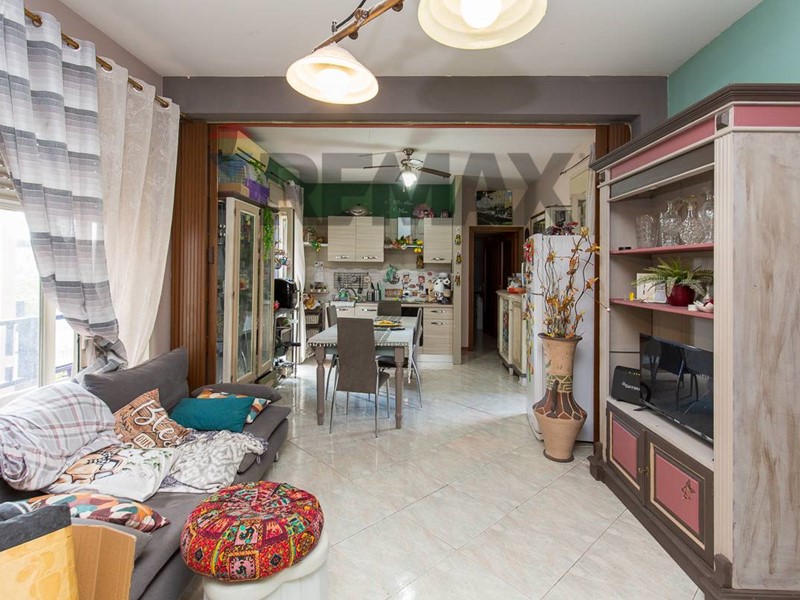Trilocale in Vendita a Catania, 145'000&euro;, 85 m²
