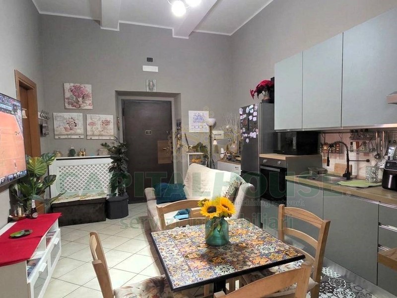 Bilocale in Vendita a Caserta, 75'000&euro;, 37 m²