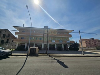 Appartamento in Vendita a Vitulazio, 130'000&euro;, 995 m²