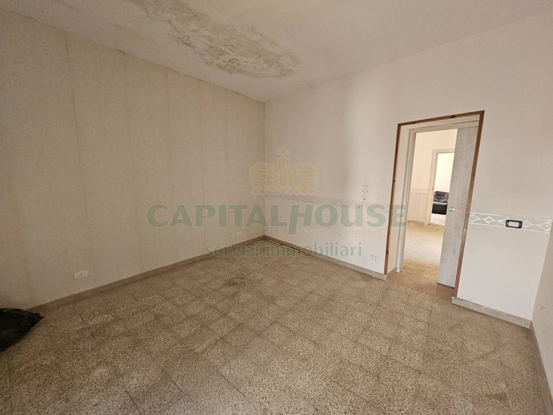Quadrilocale in Vendita a Pignataro Maggiore, 43'000&euro;, 74 m²