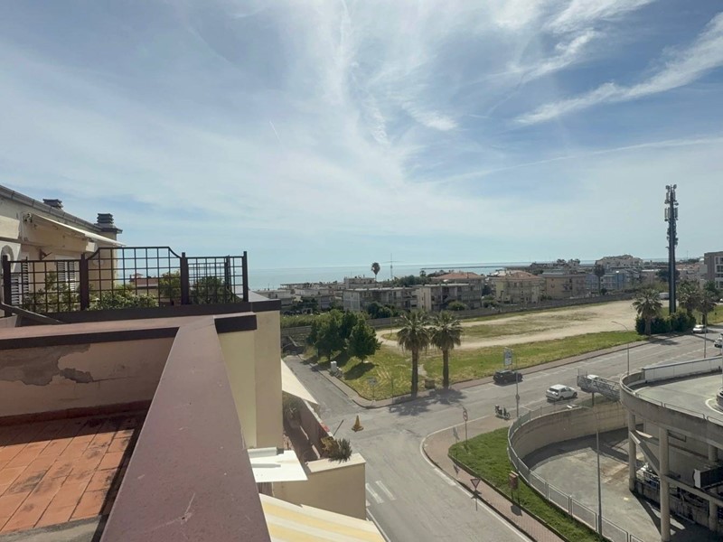 Trilocale in Vendita a Grottammare, 350'000&euro;, 130 m²