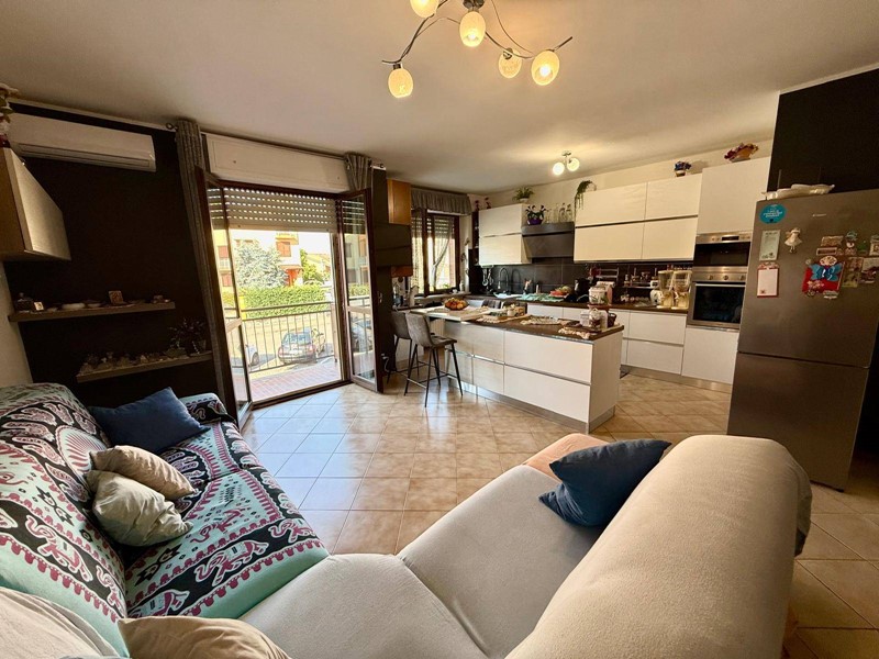 Appartamento in Vendita a Alessandria, 148'000&euro;, 120 m²