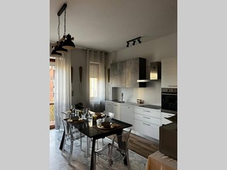 Trilocale in Vendita a Alessandria, 135'000&euro;, 87 m²