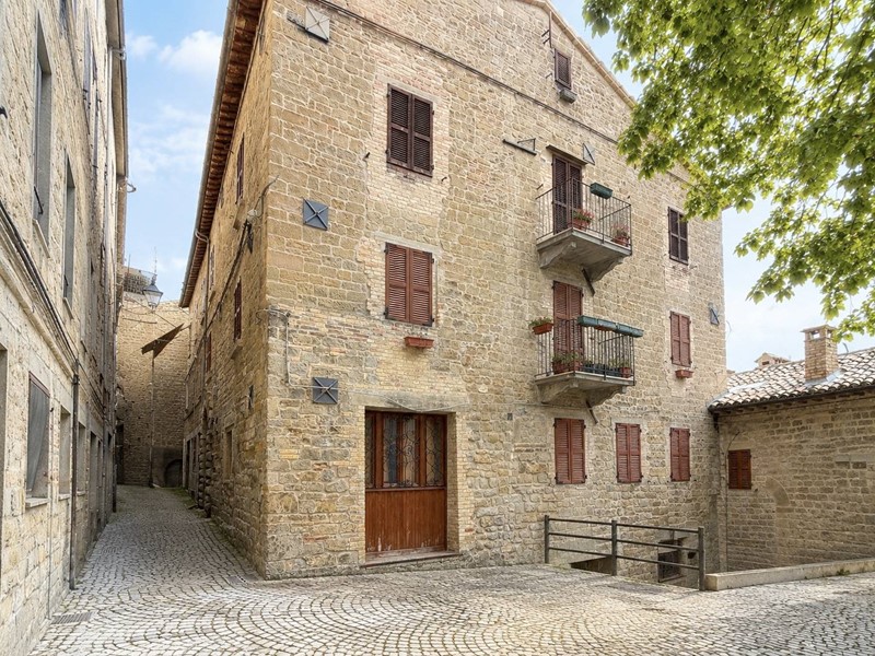 Quadrilocale in Vendita a Montemonaco, 60'000&euro;, 48 m²