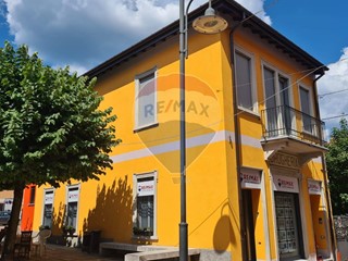 Trilocale in Affitto a Viggiù, 950&euro;, 85 m²