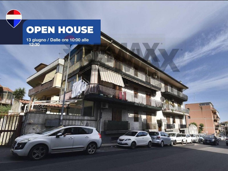 Bilocale in Vendita a Aci Catena, 38'000&euro;, 75 m²
