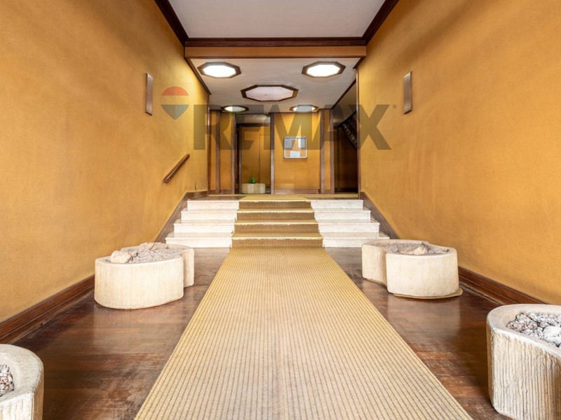 Trilocale in Vendita a Roma, 190'000&euro;, 102 m²
