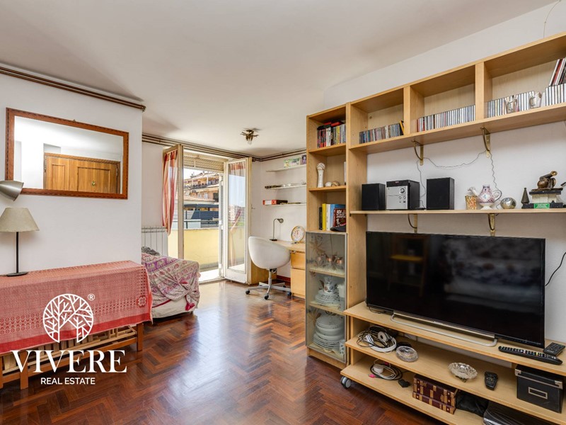 Bilocale in Vendita a Roma, 230'000&euro;, 49 m²