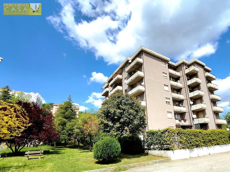 Appartamento in Vendita a Teramo, 89'000&euro;, 115 m²