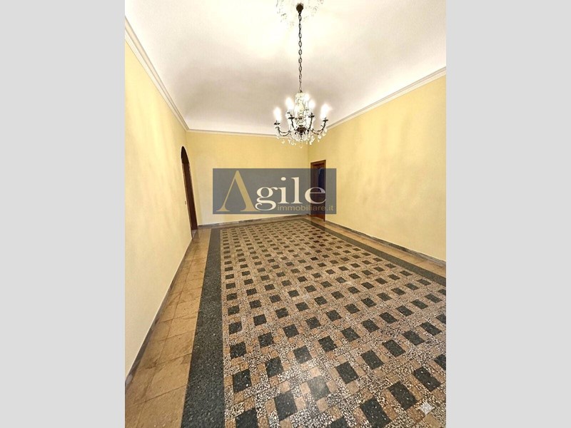 Appartamento in Vendita a Ascoli Piceno, 205'000&euro;, 201 m²