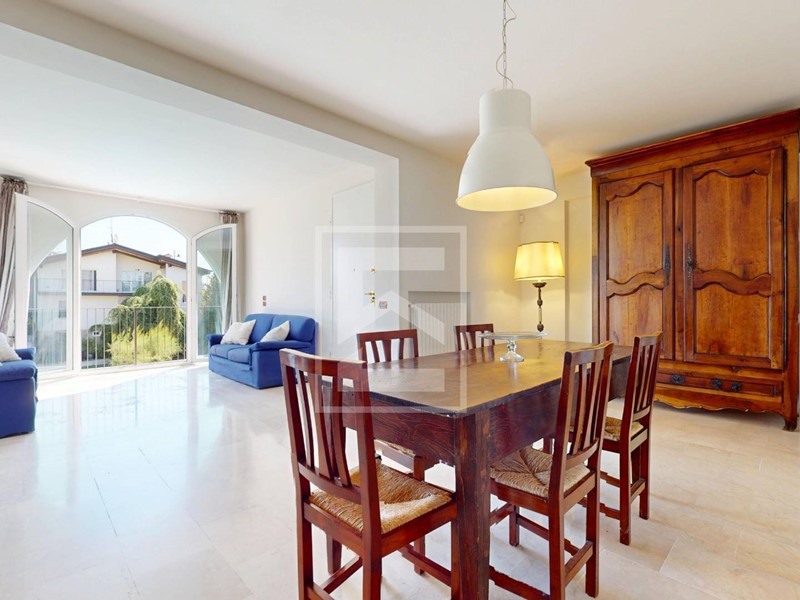 Trilocale in Vendita a Moniga del Garda, 339'000&euro;, 106 m², con Box