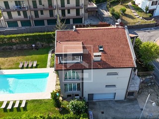 Trilocale in Vendita a Moniga del Garda, 339'000&euro;, 106 m², con Box