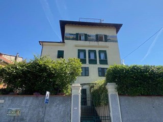 Appartamento in Vendita a Stella, 338'000&euro;, 236 m²