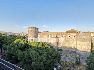 Appartamento in Vendita a Catania, 249'000&euro;, 180 m²