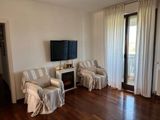 Appartamento in Vendita a Arezzo, 205'000&euro;, 110 m²