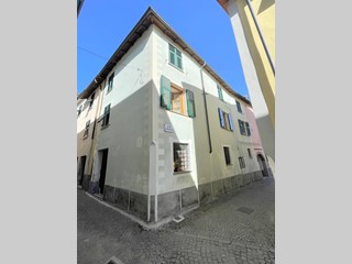 Quadrilocale in Vendita a Mallare, 58'000&euro;, 75 m²