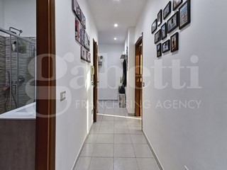 Bilocale in Vendita a Monza, 159'000&euro;, 72 m²