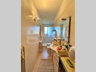 Bilocale in Vendita a Zola Predosa, 165'000&euro;, 70 m², con Box