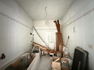 Appartamento in Vendita a Rovato, 210'000&euro;, 240 m²