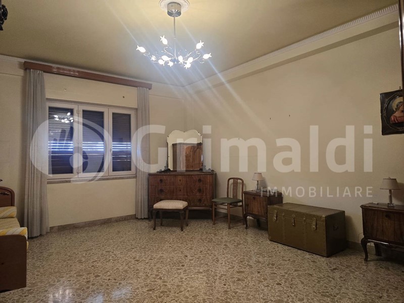 Appartamento in Vendita a Palermo, 305'000&euro;, 165 m²