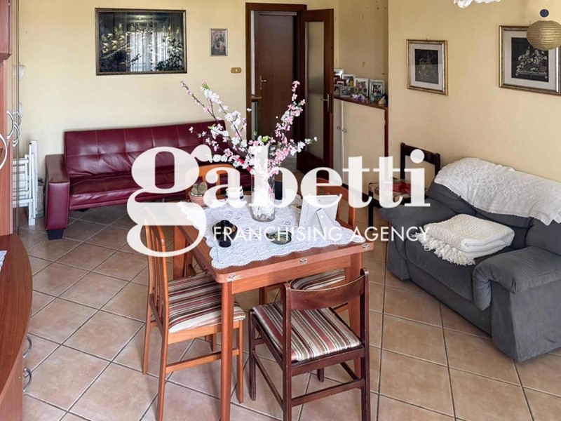 Trilocale in Vendita a Roma, 279'000&euro;, 90 m²