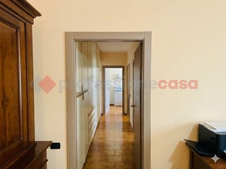 Trilocale in Vendita a Rescaldina, 145'000&euro;, 92 m²