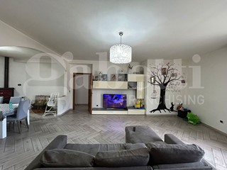 Appartamento in Vendita a Belvedere Marittimo, 98'000&euro;, 150 m²