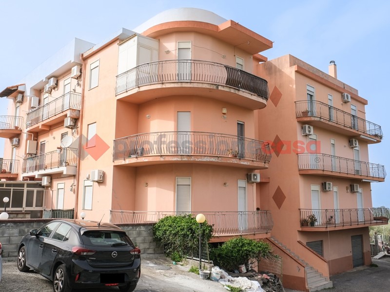Trilocale in Vendita a San Filippo del Mela, 98'000&euro;, 135 m²