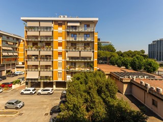 Bilocale in Vendita a Roma, 359'000&euro;, 81 m²