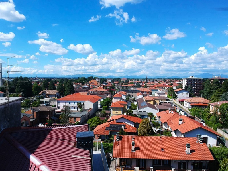 Bilocale in Vendita a Marnate, 116'600&euro;, 70 m², con Box