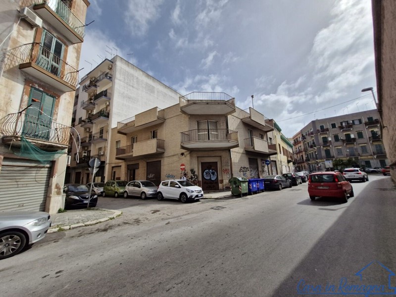 Appartamento in Vendita a Taranto, 280'000&euro;, 679 m²