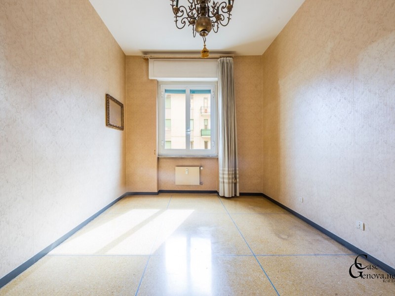 Appartamento in Vendita a Genova, zona San Gottardo, 130'000&euro;, 120 m²