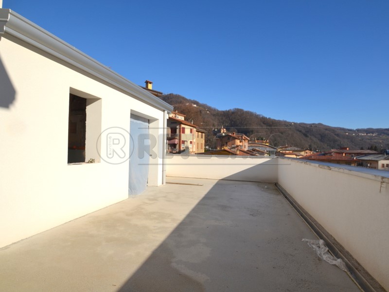 Appartamento in Vendita a Recoaro Terme, 280'000&euro;, 189 m², con Box