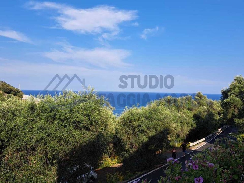 Quadrilocale in Vendita a San Lorenzo al Mare, 260'000&euro;, 85 m², arredato