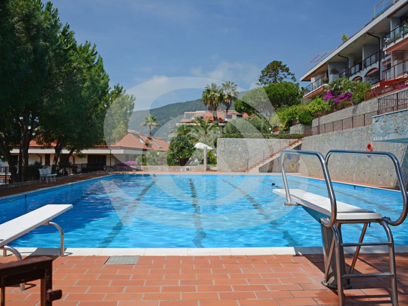 Trilocale in Vendita a Ospedaletti, 370'000&euro;, 82 m²