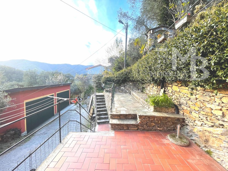 Quadrilocale in Vendita a Avegno, 500&euro;, 75 m²