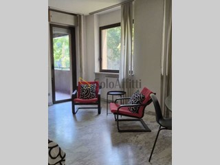 Trilocale in Affitto a Torino, zona Pozzo Strada, 800&euro;, 55 m², arredato
