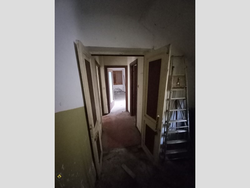 Trilocale in Vendita a Montoggio, 7'679&euro;, 65 m²