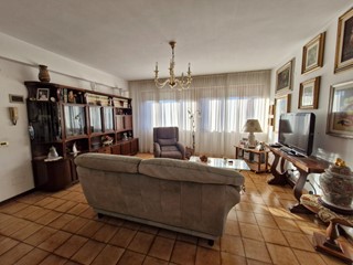 Appartamento in Vendita a Piombino, 148'000&euro;, 87 m², arredato, con Box