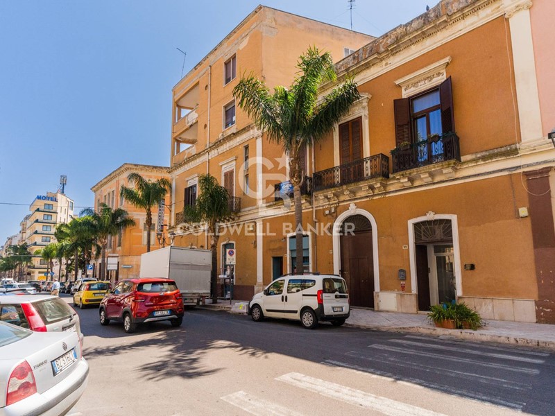 Quadrilocale in Vendita a Brindisi, 165'000&euro;, 142 m²