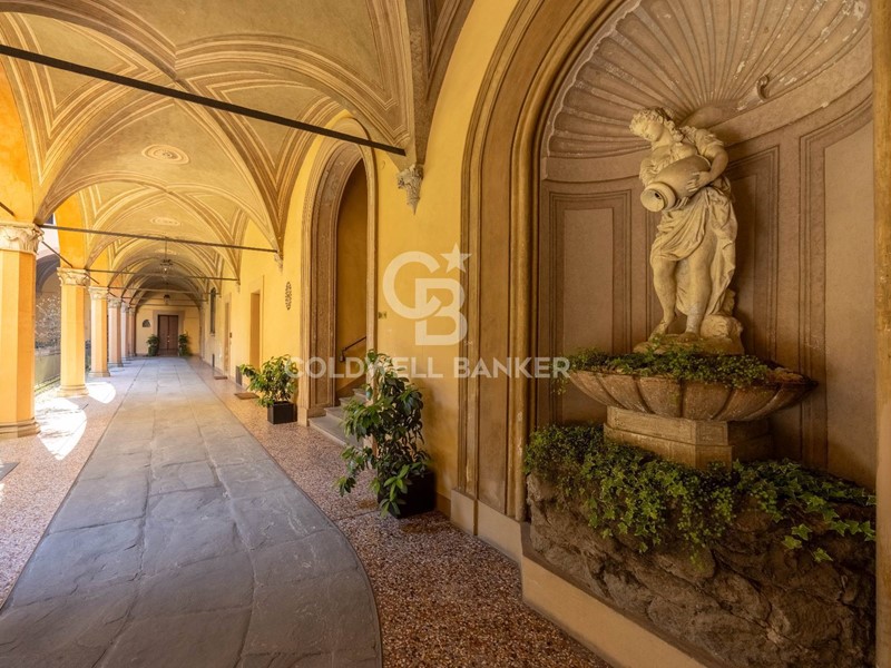 Quadrilocale in Vendita a Bologna, 850'000&euro;, 151 m²