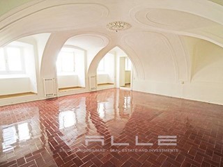 Trilocale in Affitto a Bergamo, 1'400&euro;, 130 m²
