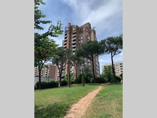 Quadrilocale in Vendita a Roma, 209'000&euro;, 121 m²