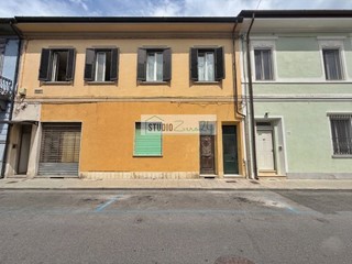 Appartamento in Vendita a Viareggio, 275'000&euro;, 73 m²