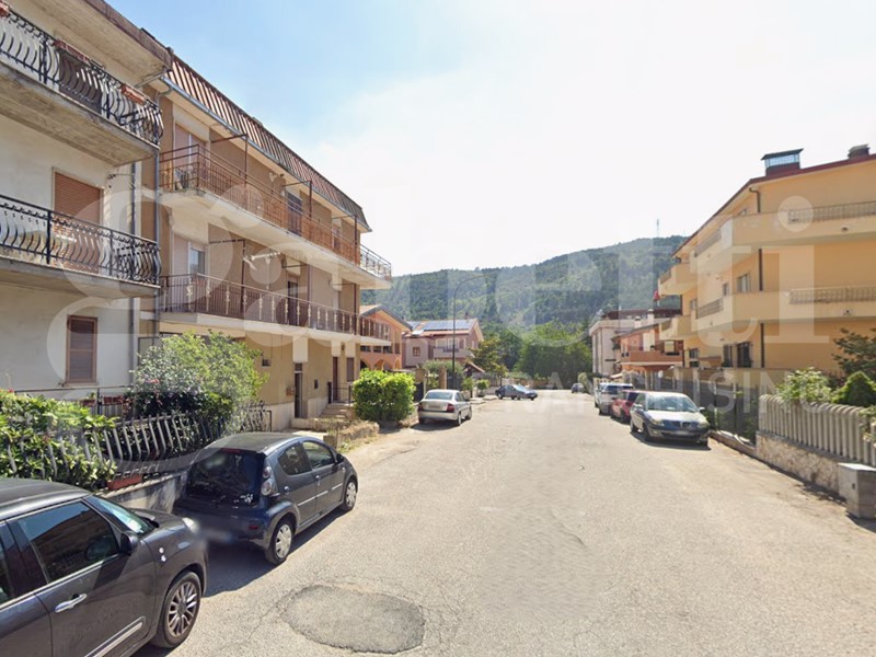 Quadrilocale in Vendita a Avezzano, 85'000&euro;, 100 m²